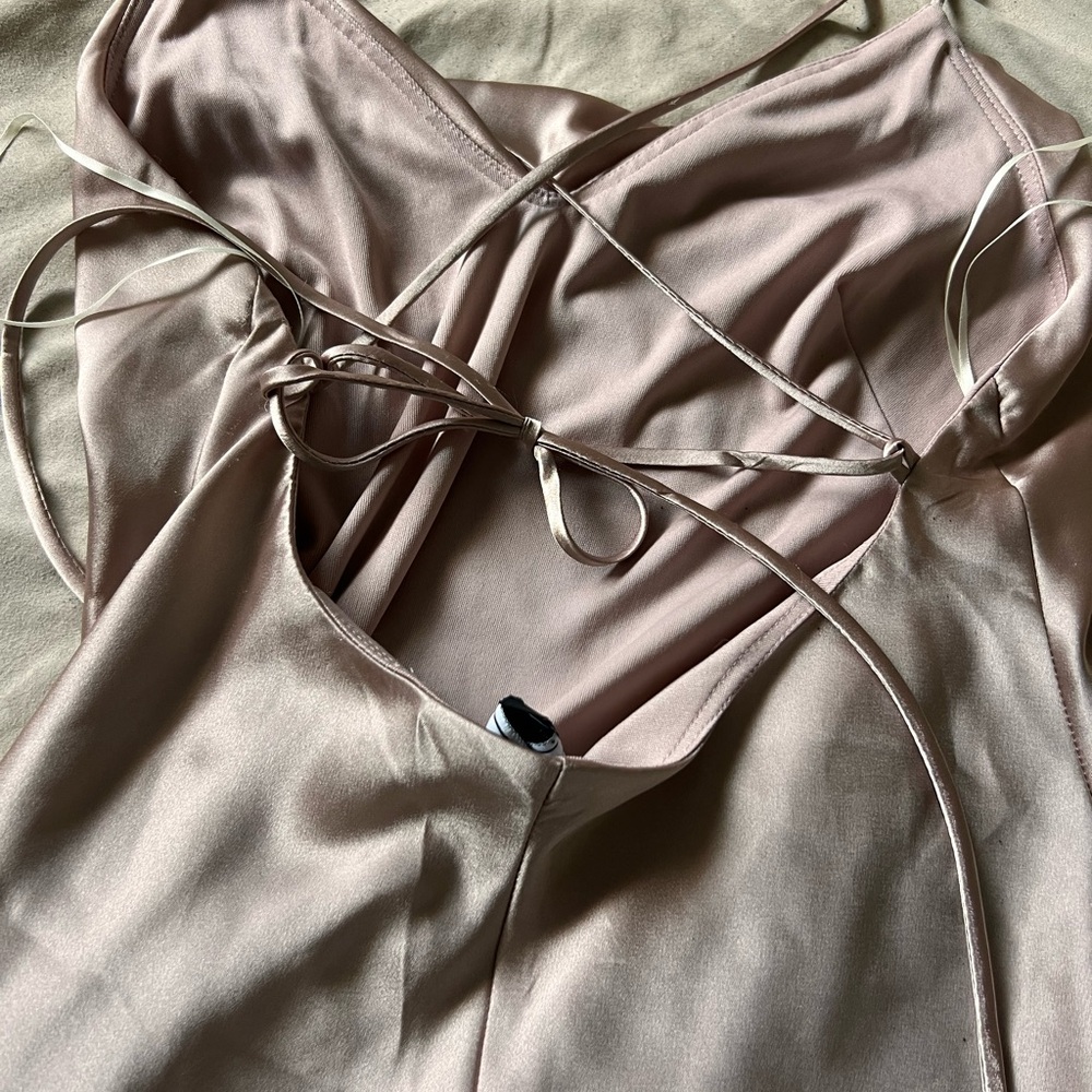 Champagne satin dress - Picture 2 of 3